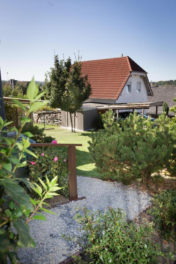 Casa Felicitas - Ferienwohnung & Studio Moehnesee Luaran gambar